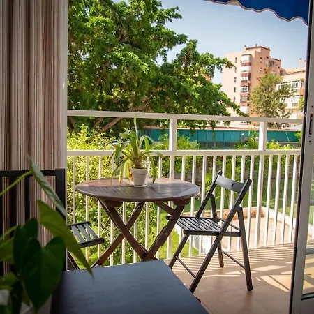 Piso Con Jardin Apartment Malaga Exterior photo